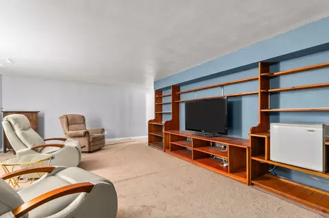 Living - 1101 E Taft Ave, Appleton, WI 54915 photo 5 of 5
