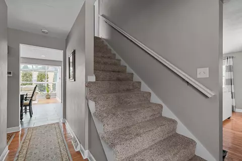 Entry Way - 1101 E Taft Ave, Appleton, WI 54915 photo 2 of 2