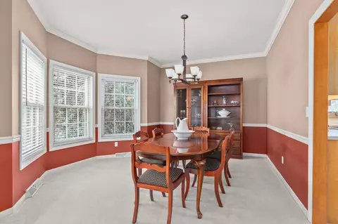 Dining - 520 E Carrington Ln, Appleton, WI 54913 photo 1 of 3