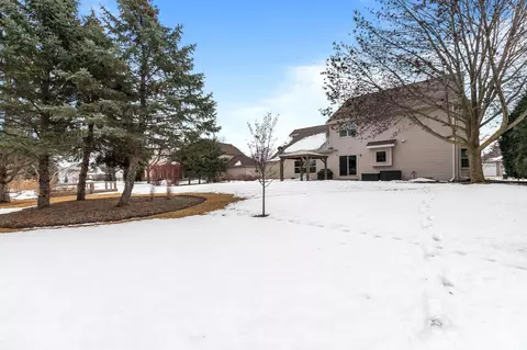 Exterior - 520 E Carrington Ln, Appleton, WI 54913 photo 7 of 13