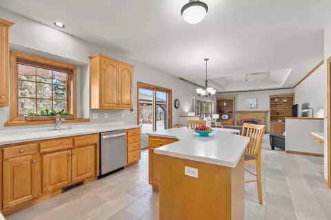 Kitchen - 520 E Carrington Ln, Appleton, WI 54913 photo 5 of 5