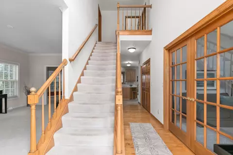 Entry Way - 520 E Carrington Ln, Appleton, WI 54913 photo 1 of 6