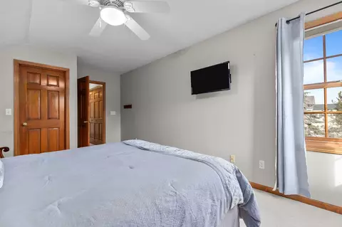 Bedroom - 520 E Carrington Ln, Appleton, WI 54913 photo 4 of 9