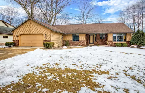 3332 S Poplar Ln, Appleton, WI 54915