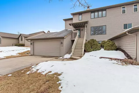 3502 Highland Center Dr, Green Bay, WI 54311