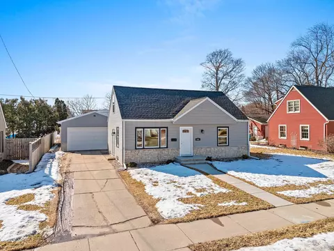 431 E Marquette St, Appleton, WI 54911 photo 2