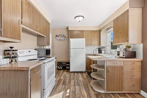 431 E Marquette St, Appleton, WI 54911 photo 18