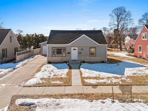 431 E Marquette St, Appleton, WI 54911 photo 3