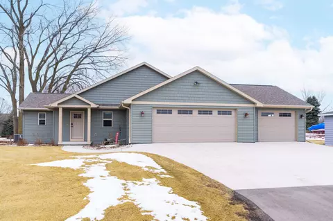 5256 Channel View Dr, Oshkosh, WI 54901