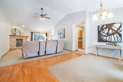 w5925 Daffodil Drive, Appleton, WI 54915 photo 3