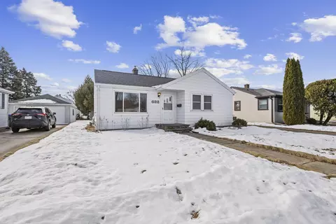 622 Cleveland St, Neenah, WI 54956