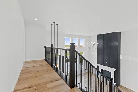 Entry Way - 251 Kerrigan Dr, Wrightstown, WI 54180 photo 2 of 4