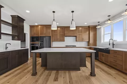 Kitchen - 251 Kerrigan Dr, Wrightstown, WI 54180 photo 2 of 9