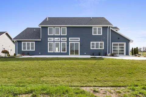 Exterior - 251 Kerrigan Dr, Wrightstown, WI 54180 photo 6 of 10