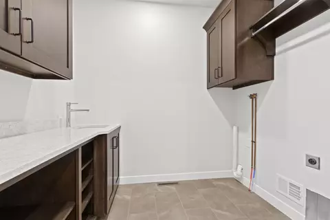 Other - 251 Kerrigan Dr, Wrightstown, WI 54180 photo 8 of 15