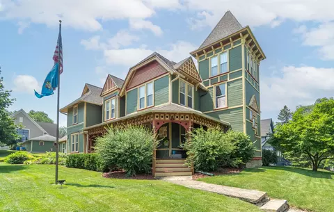 205 State St, Ripon, WI 54971