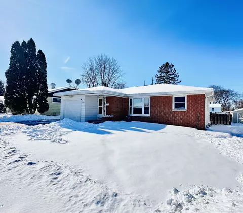 1005 Grognet St, Green Bay, WI 54302