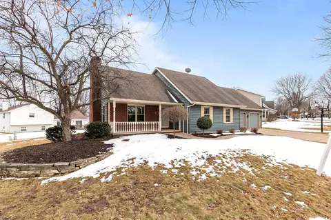 71 Northbreeze Dr, Appleton, WI 54911