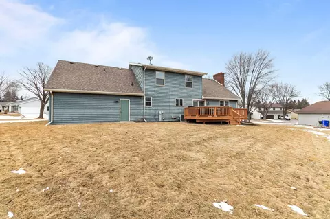 71 Northbreeze Dr, Appleton, WI 54911 photo 2