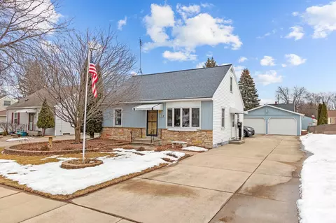 1714 S Madison St, Appleton, WI 54915