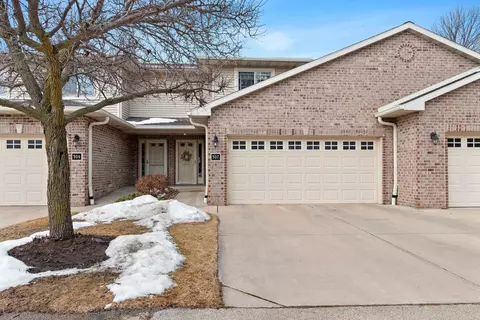 1300 Alpine Dr #507, Green Bay, WI 54311