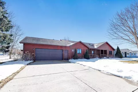 1602 Navarino St, Algoma, WI 54201