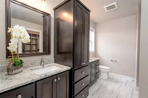 Bath - 5660 N Denali Ln, Appleton, WI 54913 photo 1 of 4