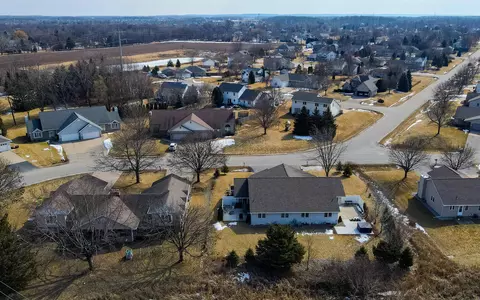 n9677 Golden Way, Appleton, WI 54915 photo 49
