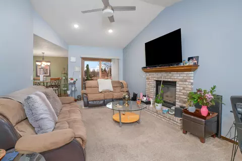 n9677 Golden Way, Appleton, WI 54915 photo 28