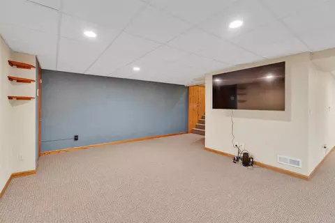 n9677 Golden Way, Appleton, WI 54915 photo 16