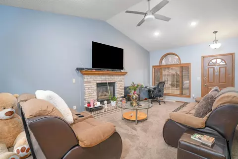 n9677 Golden Way, Appleton, WI 54915 photo 29