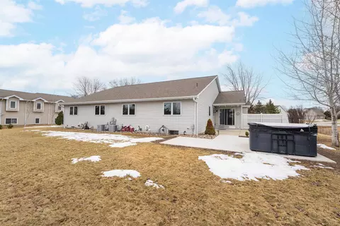 n9677 Golden Way, Appleton, WI 54915 photo 27