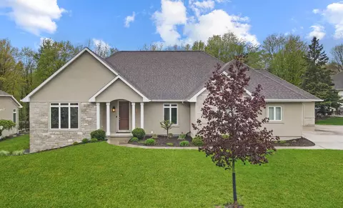 428 Hidden Ridges Way, Combined Locks, WI 54113