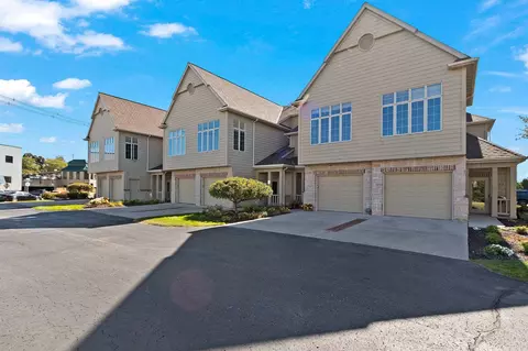 217 N 1st Ave #17, Sturgeon Bay, WI 54235