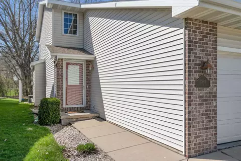 1893 N Margaret St, Appleton, WI 54913 photo 4