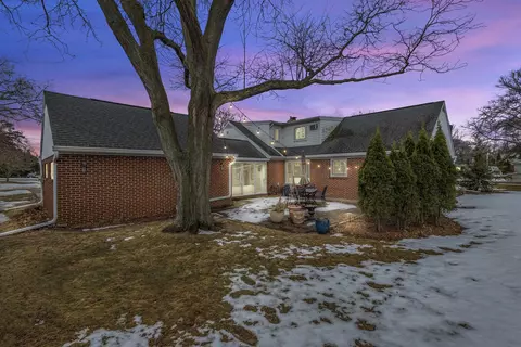 1724 S Hycrest Dr, Appleton, WI 54914 photo 3