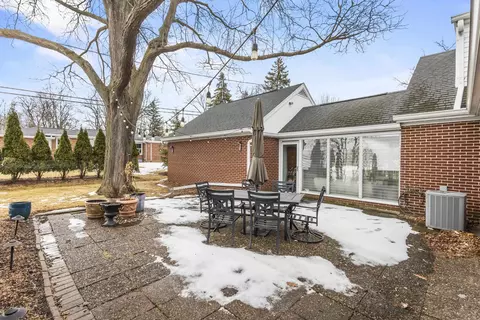 1724 S Hycrest Dr, Appleton, WI 54914 photo 50