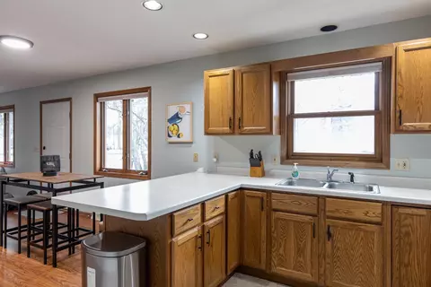 1706 S Memorial Dr, Appleton, WI 54915 photo 10