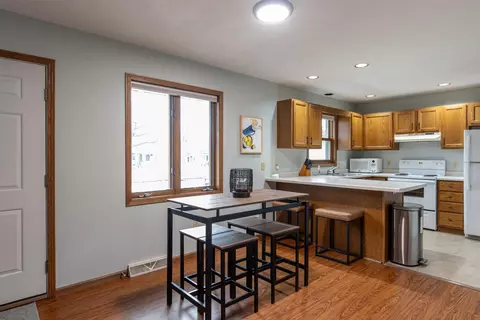 1706 S Memorial Dr, Appleton, WI 54915 photo 9