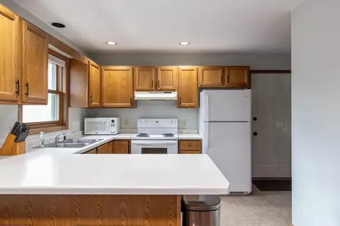1706 S Memorial Dr, Appleton, WI 54915 photo 12