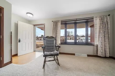 Entry Way - 3616 W Heritage Ave, Appleton, WI 54914 photo 1 of 3