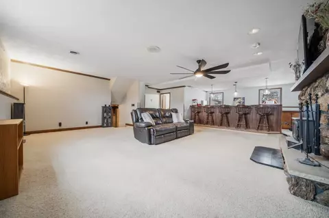 Living - 3616 W Heritage Ave, Appleton, WI 54914 photo 6 of 6