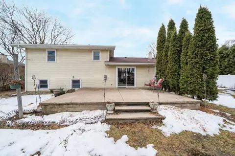 Exterior - 3616 W Heritage Ave, Appleton, WI 54914 photo 4 of 13