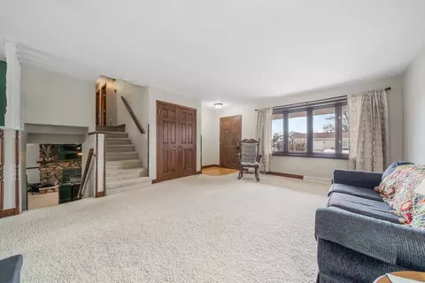 Living - 3616 W Heritage Ave, Appleton, WI 54914 photo 2 of 6