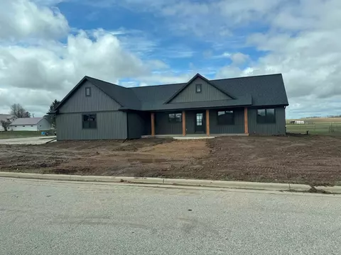 113 Braeburn Ave, Casco, WI 54205