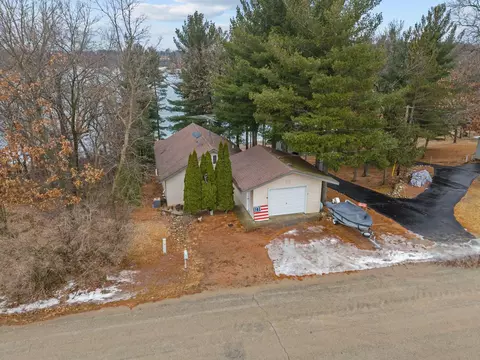 n6024 North Huron Road, Plainfield, WI 54966