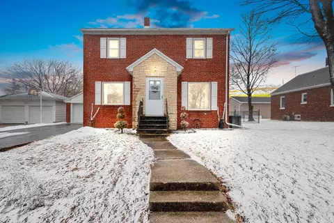 318 Main St, Luxemburg, WI 54217
