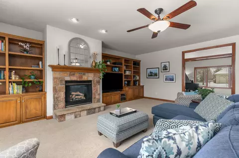 217 E Benton Dr, Appleton, WI 54913 photo 3