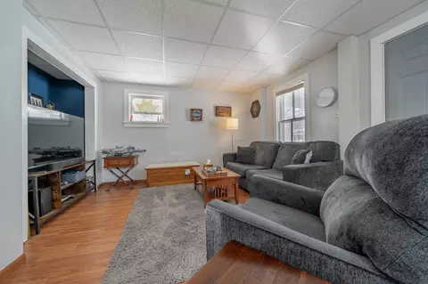 1015 W Packard St, Appleton, WI 54914 photo 2