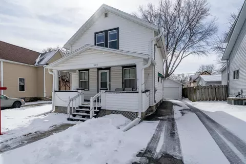 1015 W Packard St, Appleton, WI 54914